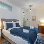 Peaceful & Cozy Living In Vysehrad With A Balcony