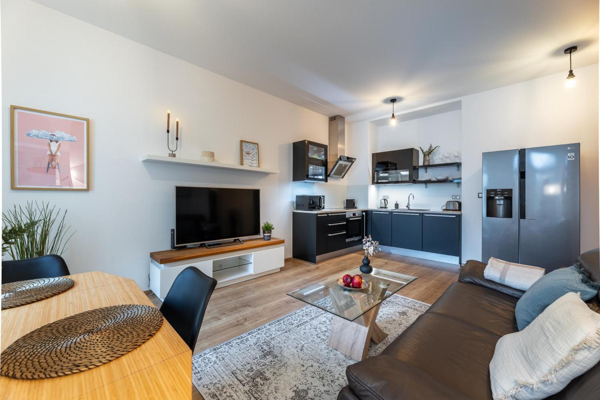 Peaceful & Cozy Living In Vysehrad With A Balcony Apartment Prague