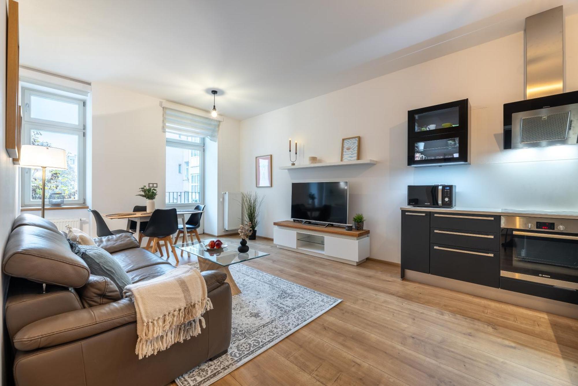 Peaceful & Cozy Living In Vysehrad With A Balcony Apartment *